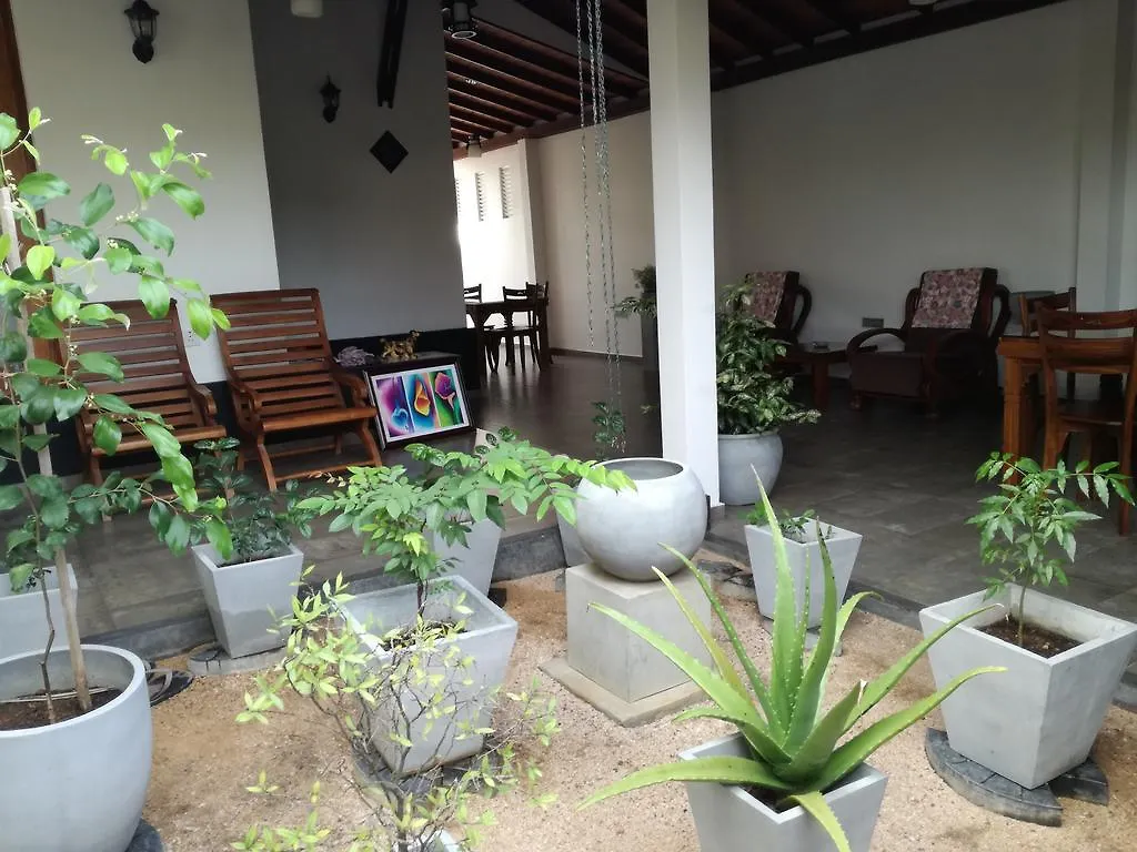 Affittacamere Bianco Terrace Hotel Negombo Sri Lanka