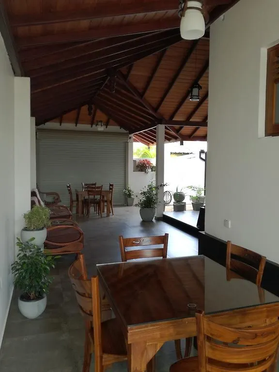 Bianco Terrace Hotel Negombo Affittacamere