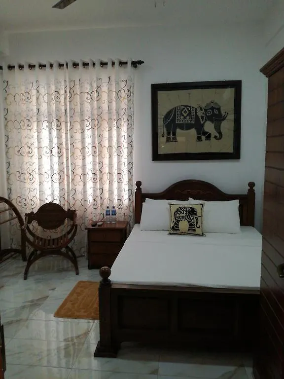 Affittacamere Bianco Terrace Hotel Negombo